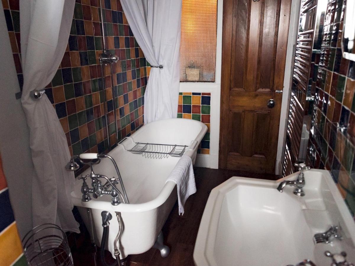 Pass The Keys Beautiful, Traditional 2 Bed Flat W Free Parking Глазго Экстерьер фото